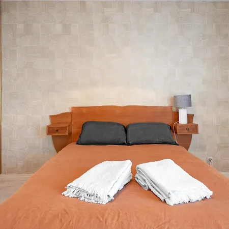 Apartment Family Cocoon In *
